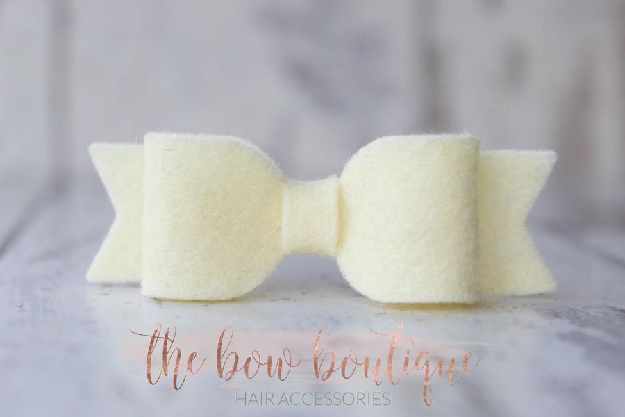 Small felt bows | 25 Colours | Clip or headband