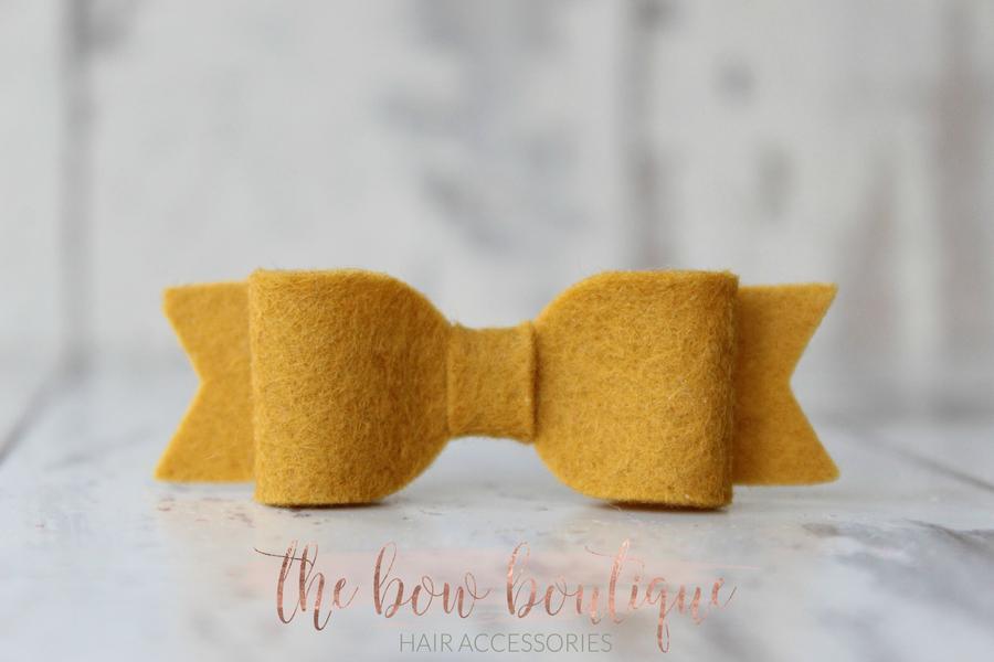 Small felt bows | 25 Colours | Clip or headband