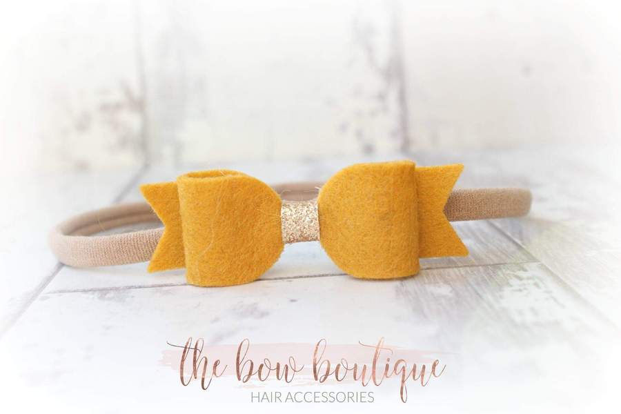 Small vintage bows with gold centre  | 12 Colours | Clip or headband