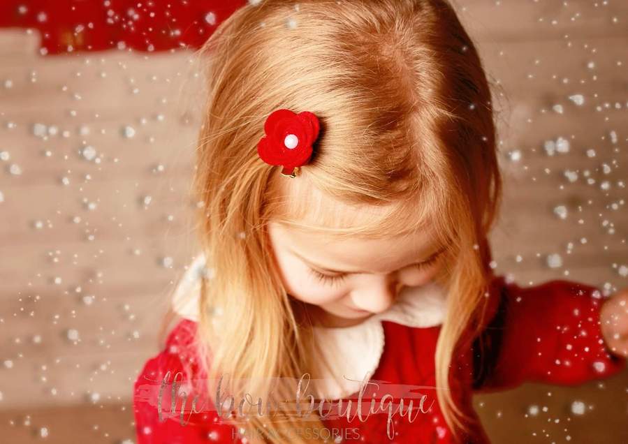 Large felt flower clips with pearl (26 Colours)