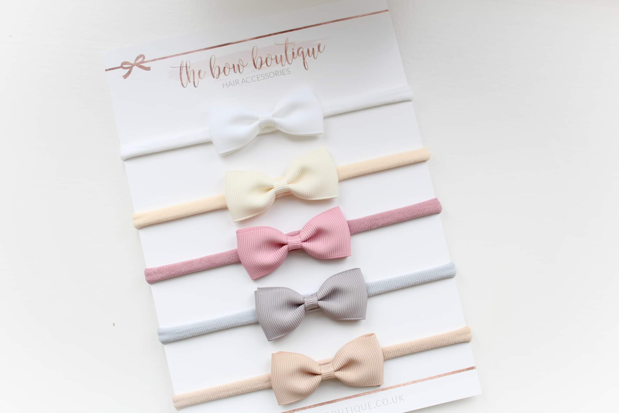 Neutral pinch bow nylon headband set