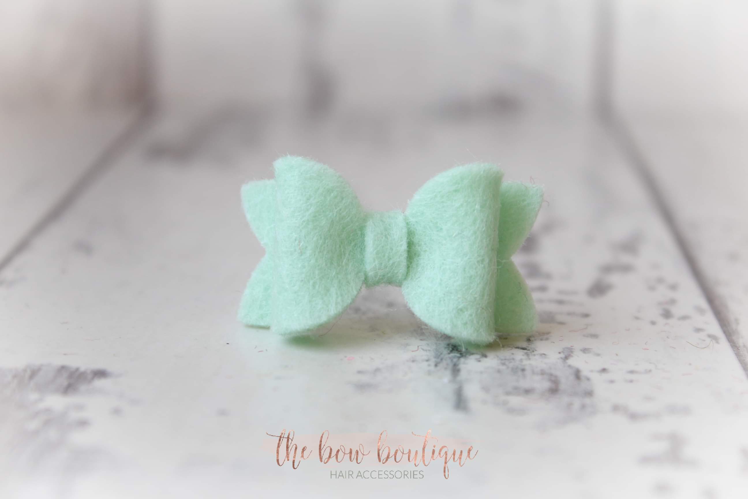 Petite deluxe felt bows | 25 Colours