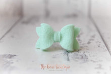 Load image into Gallery viewer, Petite deluxe felt bows (25 Colours)