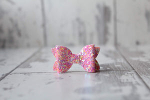 Petite deluxe glitter bows - (25 Colours)