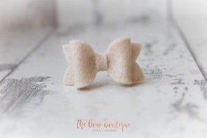 Petite deluxe felt bows (25 Colours)