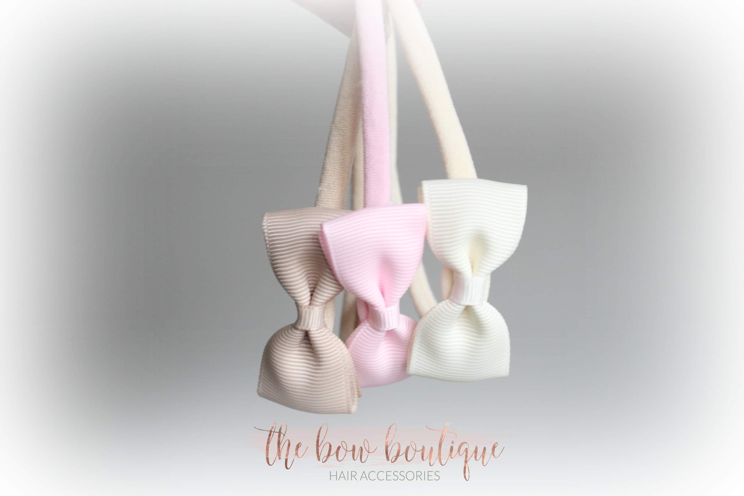 Pinch bow headband set