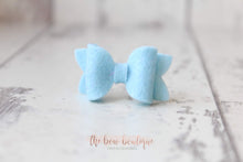 Load image into Gallery viewer, Petite deluxe felt bows (25 Colours)