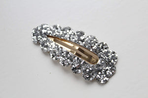 Glitter scalloped snappy clips - (25 Colours)