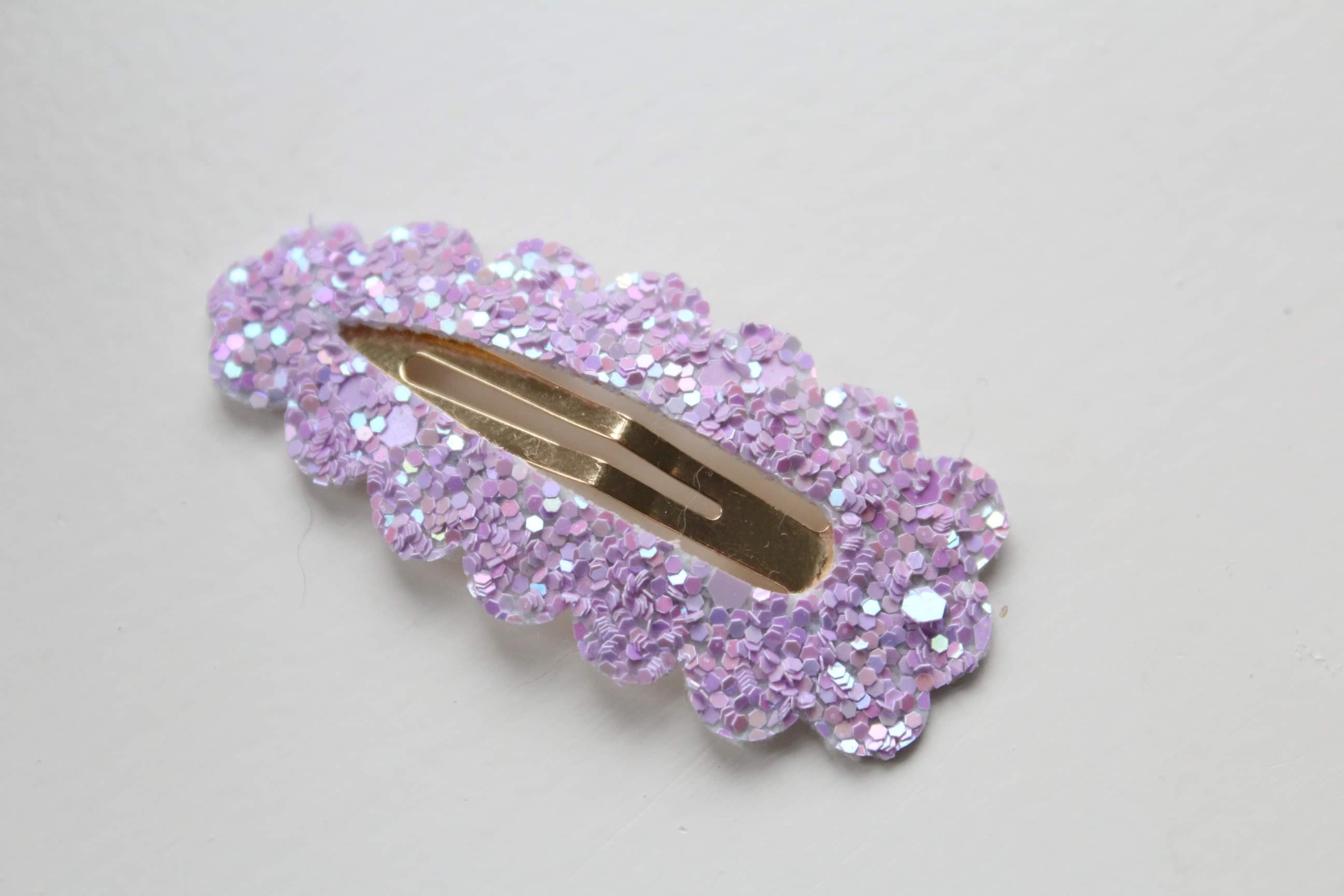 Glitter scalloped snappy clips | 20 Colours