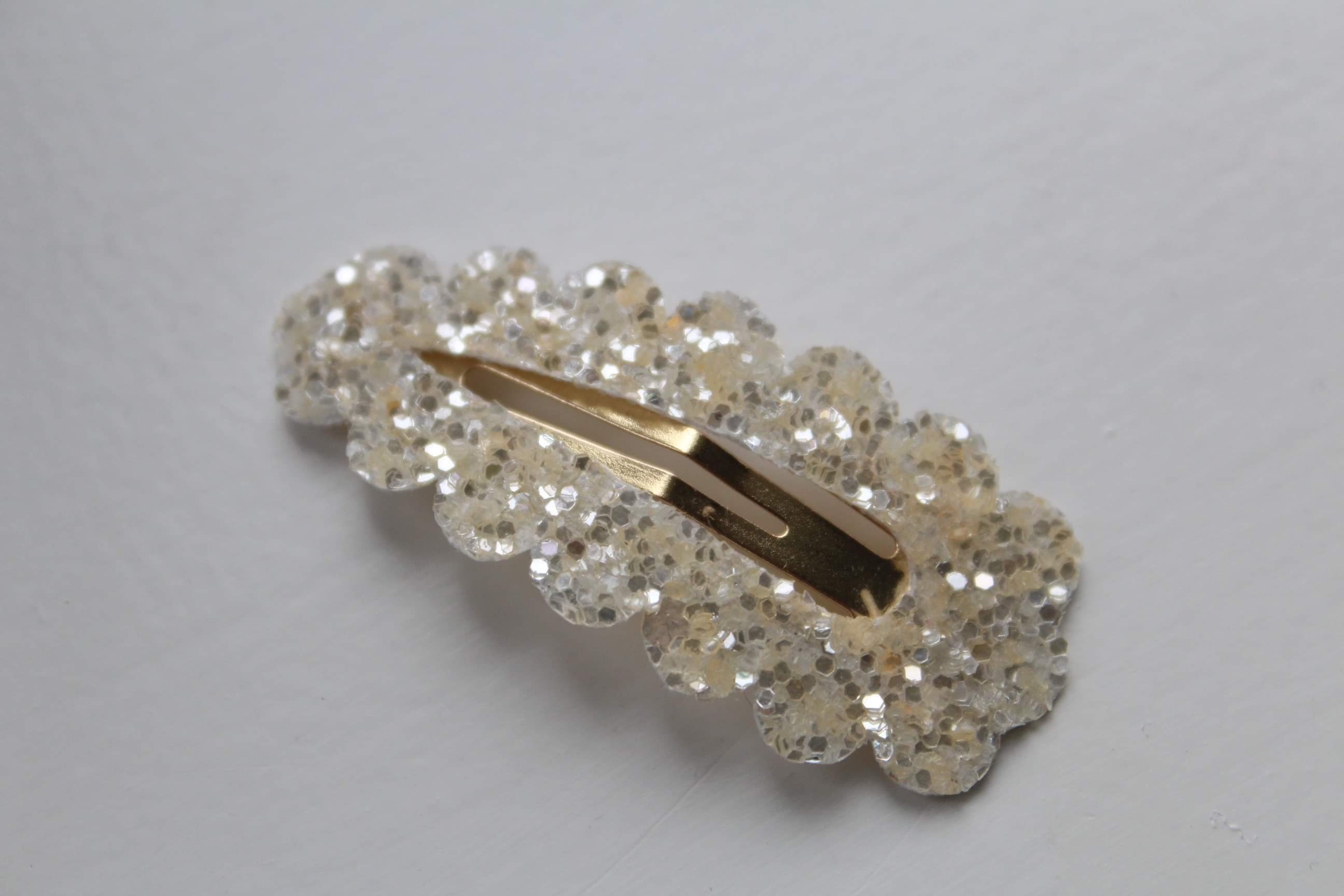 Glitter scalloped snappy clips | 20 Colours
