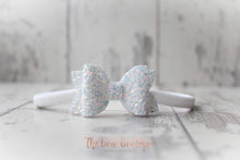 Load image into Gallery viewer, Mini deluxe glitter bows (25 Colours)