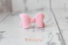 Load image into Gallery viewer, Petite deluxe felt bows (25 Colours)