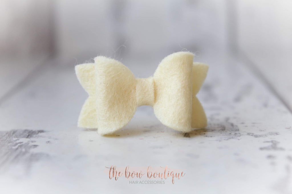 Petite deluxe felt bows | 25 Colours | Clip or bobble