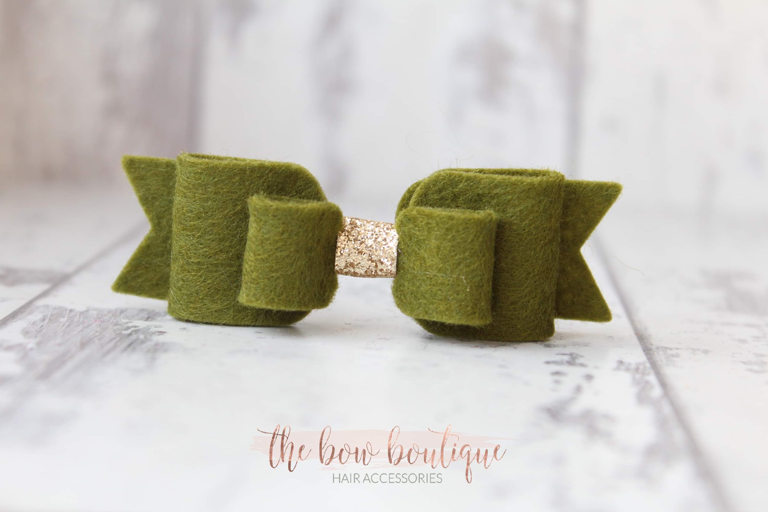 Double felt bows with gold centre | 25 colours | Clip or headband