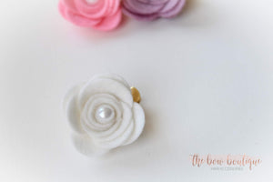 Large felt flower clips with pearl (26 Colours)