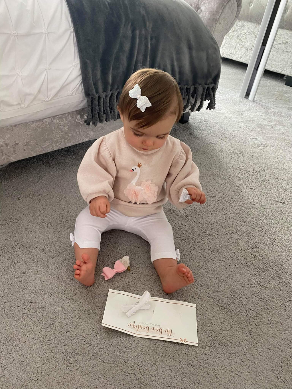 Small chunky felt bows | 25 Colours | Clip or headband