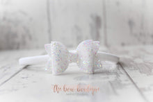 Load image into Gallery viewer, Mini deluxe glitter bows (25 Colours)