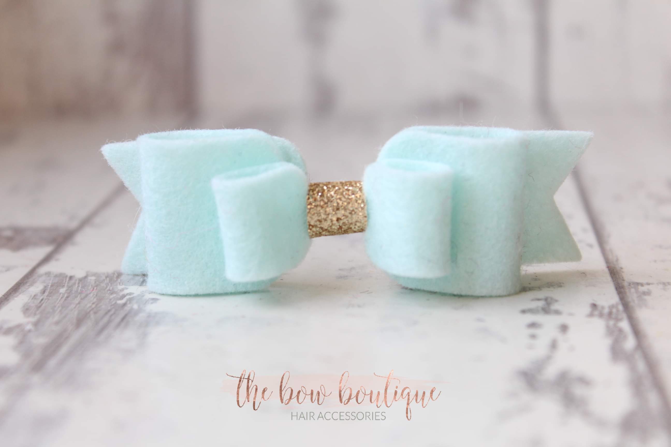 Double felt bows with gold centre | 25 colours | Clip or headband